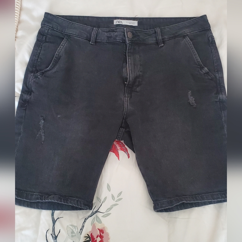 Zara Men's Dark Denim Shorts
